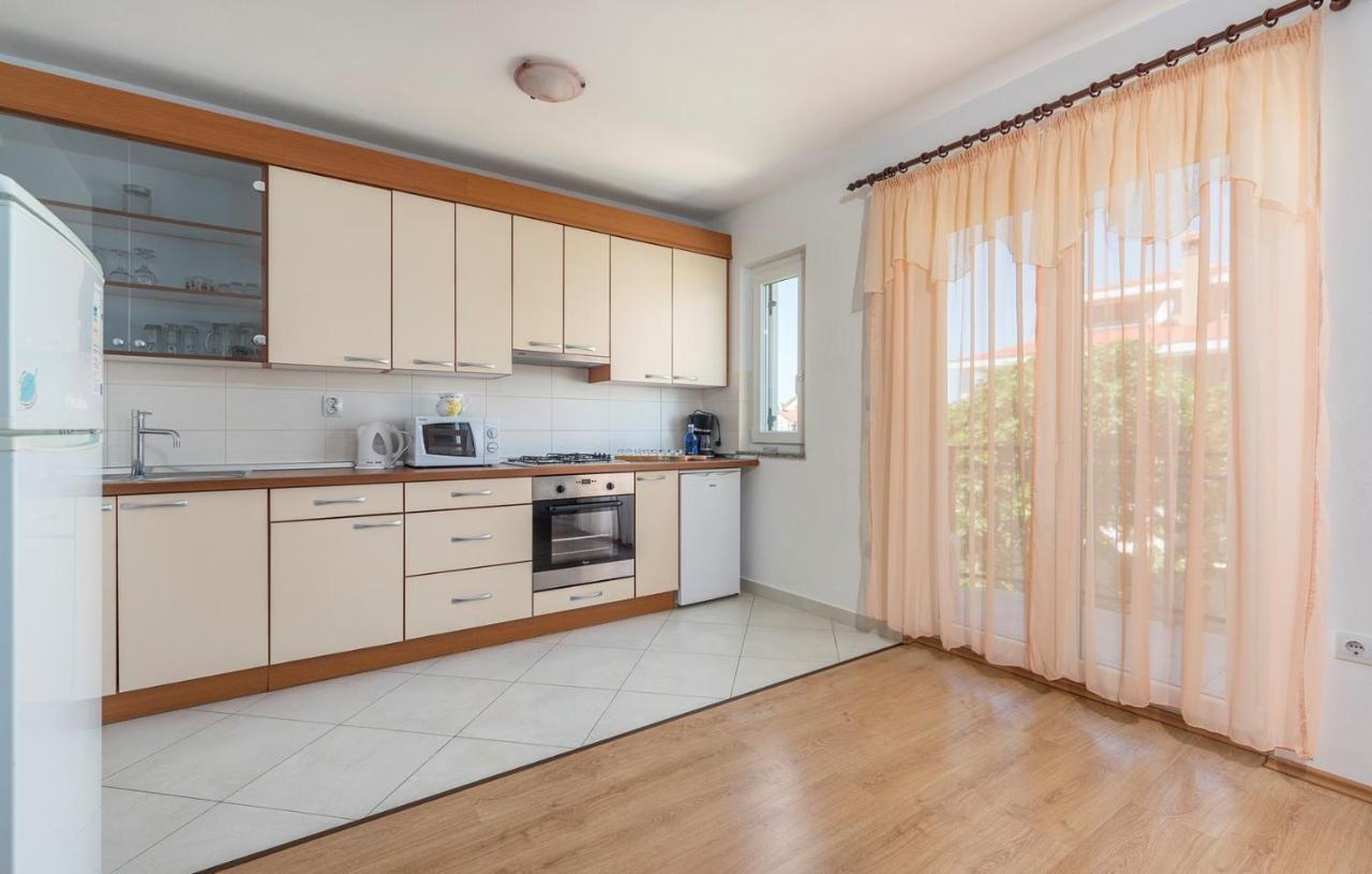 Apartments Stanko Fazana Luaran gambar